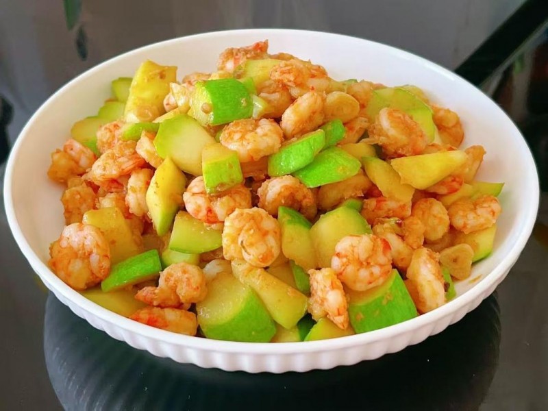 西葫芦炒虾仁的做法