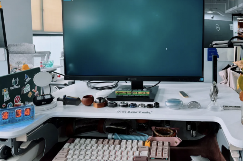 腾讯发文晒“鹅厂”员工位，展示办公室多样风格氛围