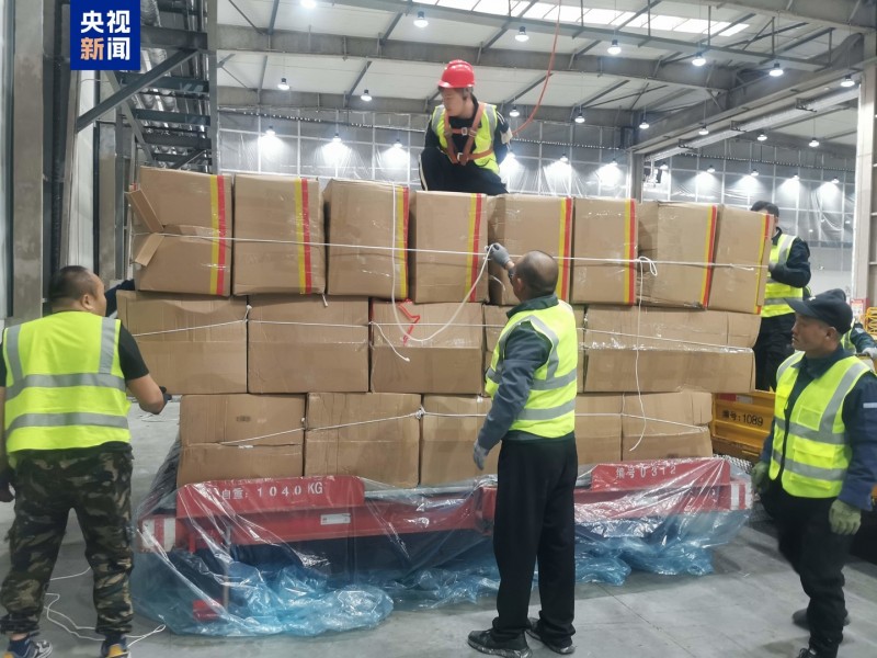 乌鲁木齐至塞尔维亚首都贝尔格莱德全货机启航，跨境电商货物 10 小时直达欧洲