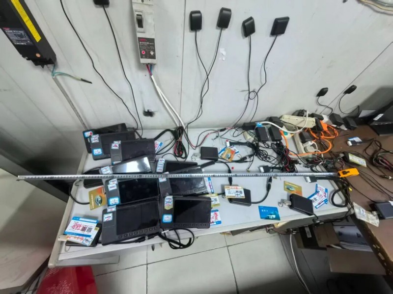 非法刷驾校学时?网警亮剑斩断“跑马机”作弊黑链 非法刷驾校学时?网警亮剑斩断“跑马机”作弊黑链