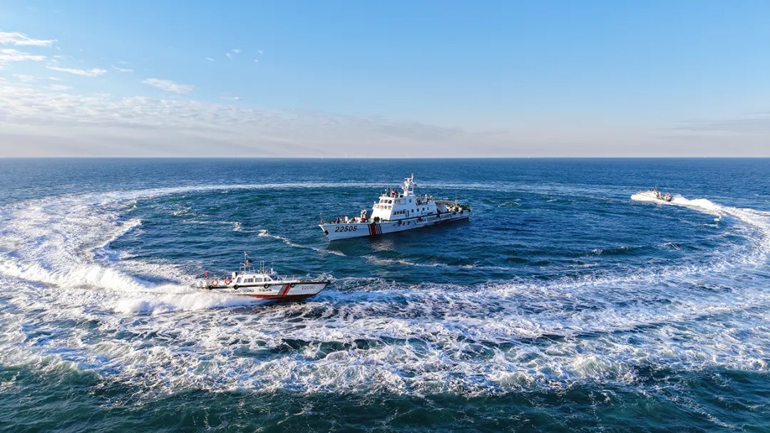 凛冬砺剑，燃动海疆练硬功