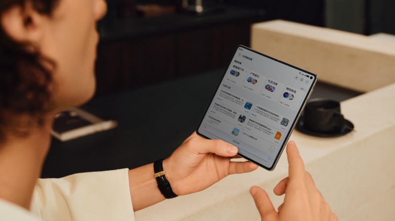 AI 时代的“坚实一步”：从鸿蒙星光盛典看 HarmonyOS 6 小艺的进阶之路