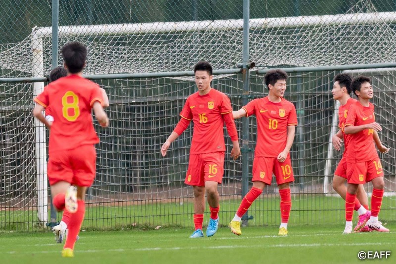 U15东亚杯-国足3-0中国香港 一胜一平一负收官小组第三