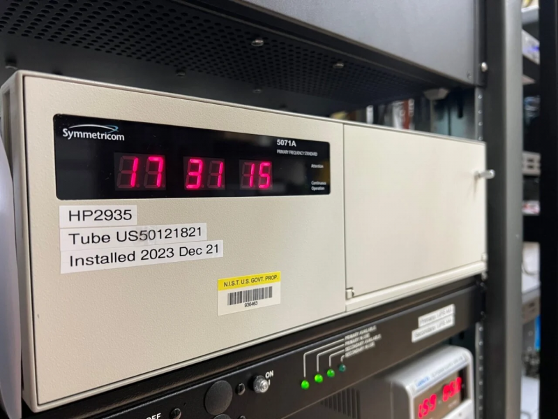 全美最准原子钟因飓风停电出现 4.8 微秒误差 全美最准原子钟因飓风停电出现 4.8 微秒误差