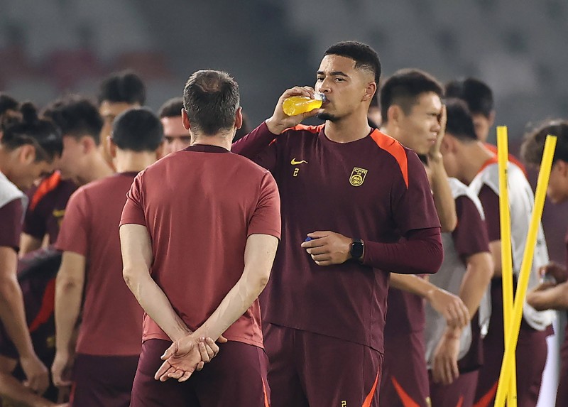 国足或1月4日开启首期集训 多位归化球员仍有机会入选