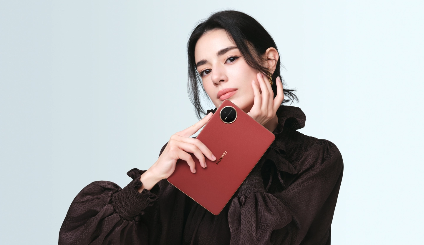 手机太小，平板太大？华为 MatePad Mini 给出年终出行最优解