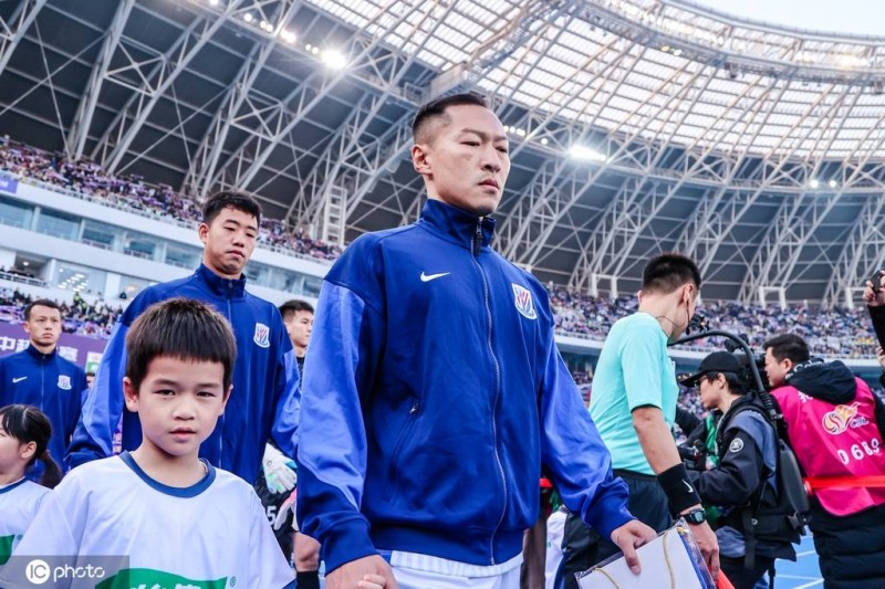 曝吴曦已与上海申花续约1年 将随队前往海外拉练