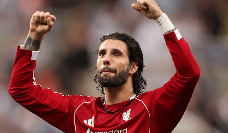 原创             利物浦对阵利兹联预测首发阵容：绍博斯洛伊伤愈回归助力状态回升的红军