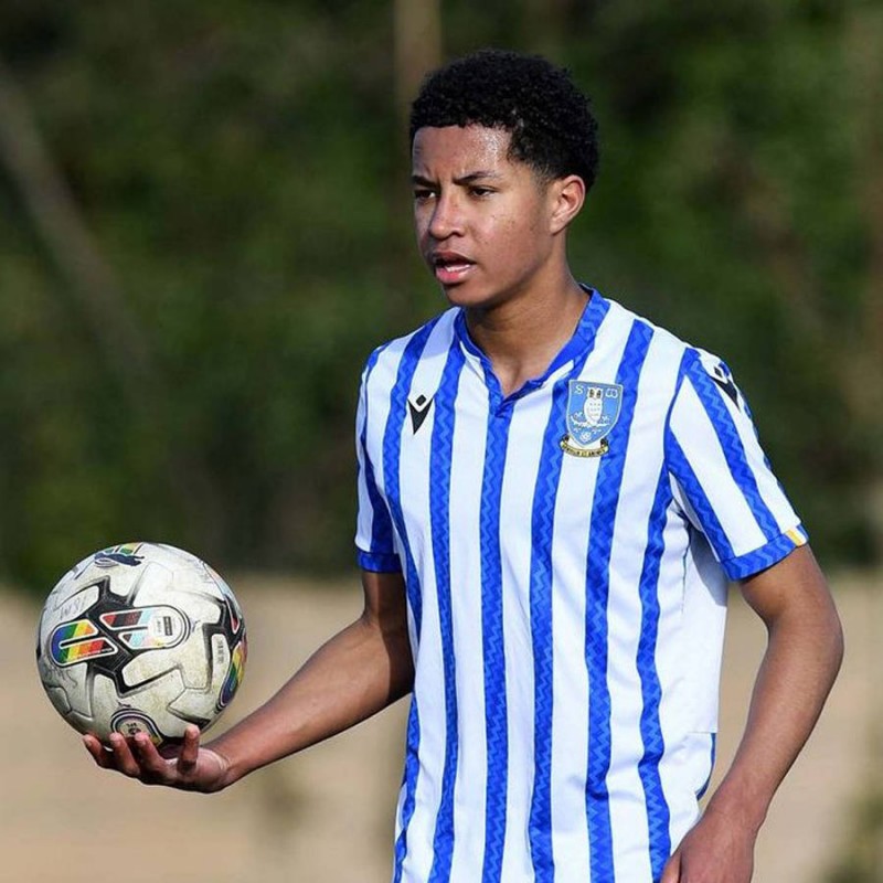 原创             曝曼联求购新左后卫，又是拉爵刮彩票！五鼠最后一人冬窗将可转会