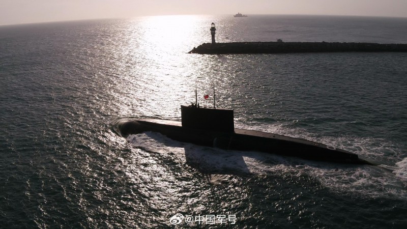 演练出击、攻防对抗！潜艇大片怎么看都看不够