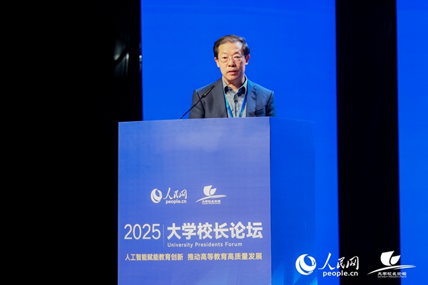 魏振水：助力人工智能从教学的“辅助者”进化为“协同者”