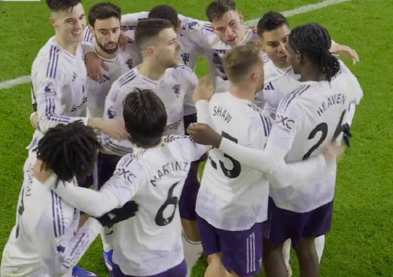 原创 英超争四格局突变:曼联反超切尔西,黑马布伦特福德进入前五,六队仅差3分