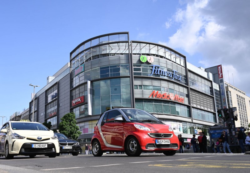 走笔天下丨欧洲：难舍的内燃机，纠结的新能源