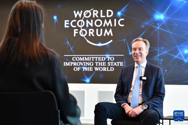 专访丨“中国仍是全球经济增长的最大贡献者”——访世界经济论坛总裁博尔格·布伦德